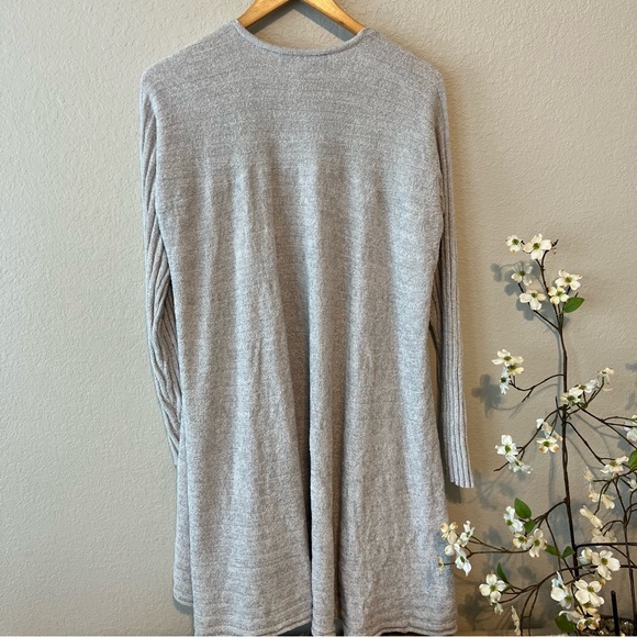 Tommy Bahama Island Soft Gray Cardigan S/M - Picture 6 of 6